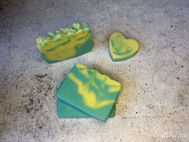 Мыло ручной работы на основе растительных масел
