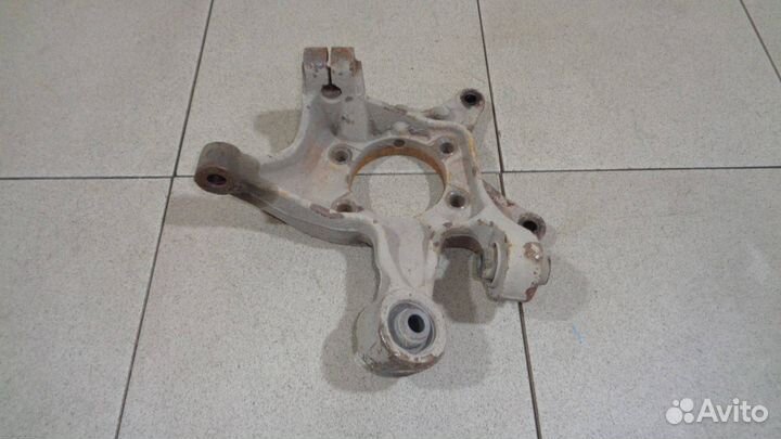 Кулак поворотный задний правый Subaru Impreza III