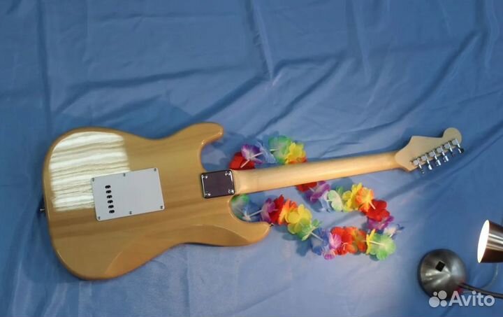 Электрогитара Новая. Fabio ST200 N