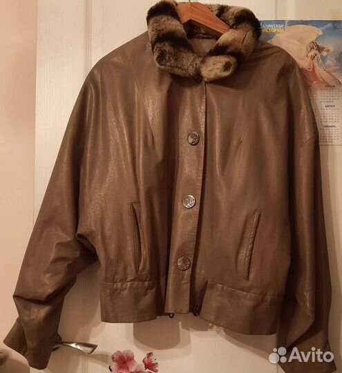 Куртка кожаная женская 48-50 бу