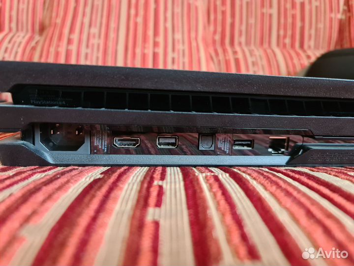Sony Playstation 4 Pro 1TB