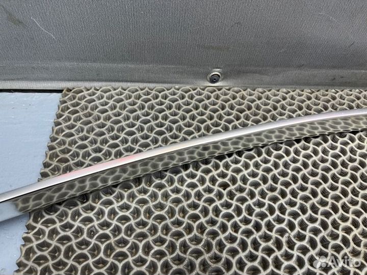 Молдинг крыши левый Volkswagen Touareg 7LA 2.5 BAC