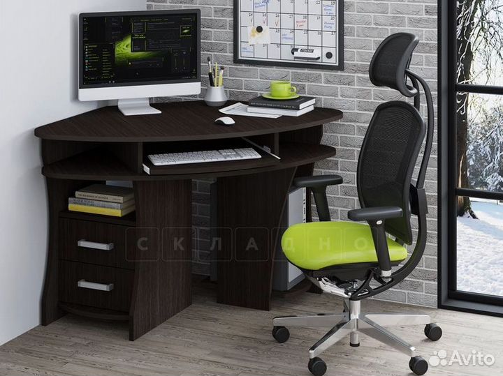 Компьютерный стол