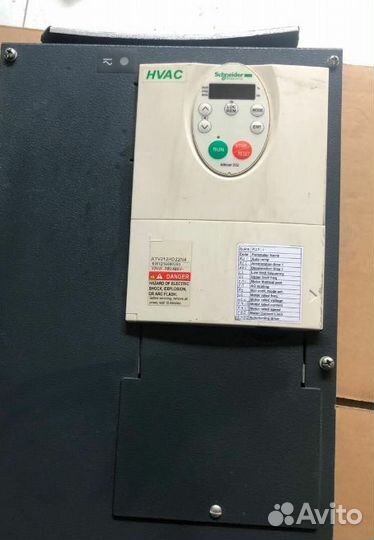 Преобразователь Schneider Electric ATV212HD22N4