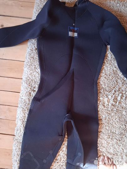 Гидрокостюм мокрый 3 мм