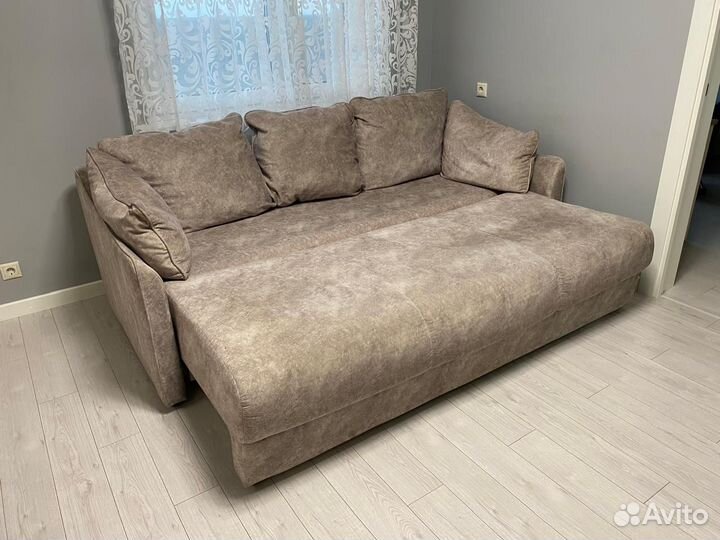 Диван прямой раскладной бу