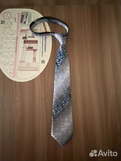 Галстук и бабочки