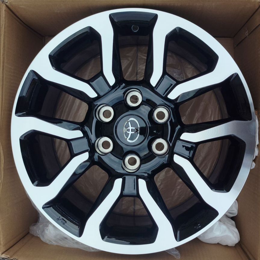 Литые диски Toyota 7.5×R18 6×139.7