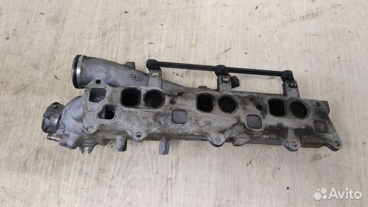 Коллектор впускной правый Mercedes-Benz A6420903237