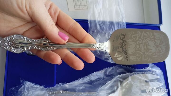 Столовые приборы новые