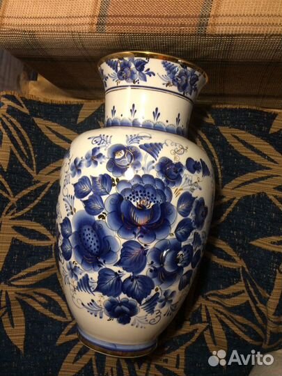 Гжельская ваза 40см (золото)