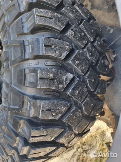 Maxxis M8090 Creepy Crawler 385/85 R15