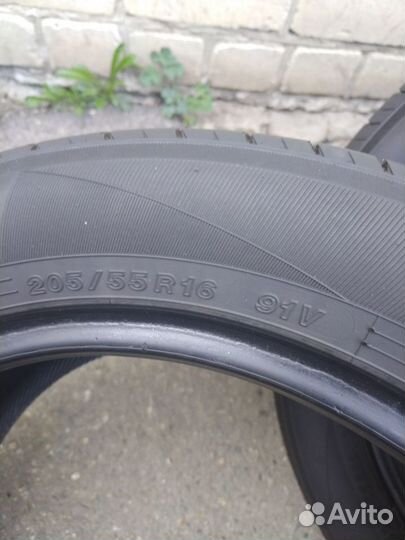 Yokohama Bluearth ES32 205/55 R16 91V