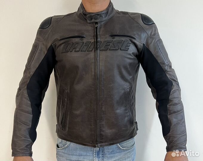 Мотокуртка кожаная мужская Dainese Size 52