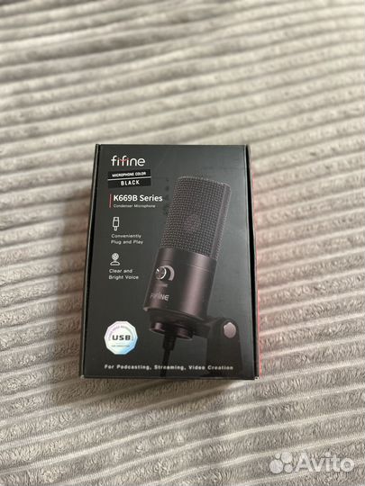 Студийный микрофон