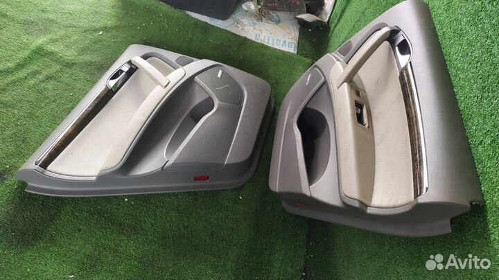 Обшивки дверей пара задние Audi Q7 BAR 2006