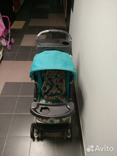 Прогулочная коляска