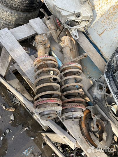 Стойки амортизатора передние Ваз 2112