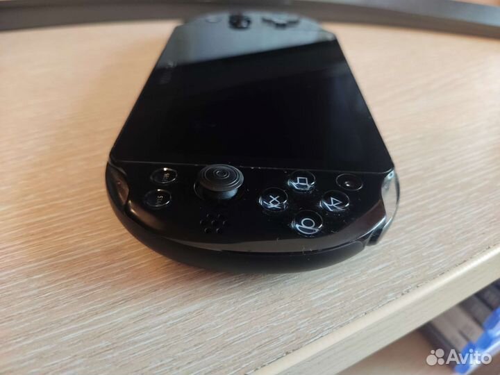 Прошитая PS Vita Slim 64+8Gb+игры