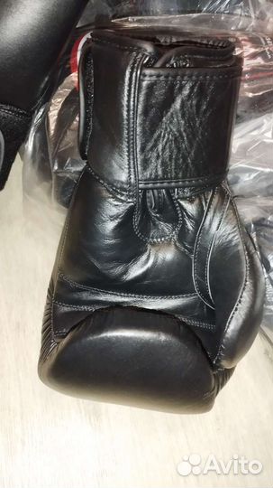 Боксёрские перчатки twins. 12oz