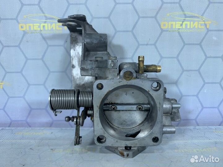 Дроссельная заслонка Opel Vectra B X18XE 1996