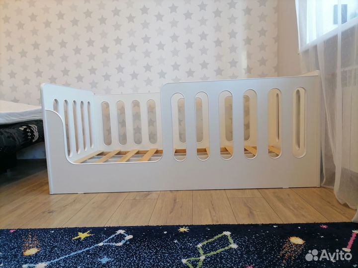 Детская кровать б/у от 3 лет с матрасом