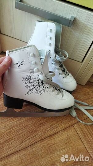 Коньки фигурные детские 34 размер