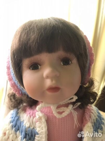 Кукла фарфоровая коллекционная