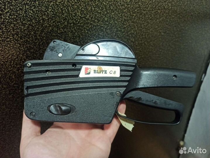 Этикет пистолет Blitz C8
