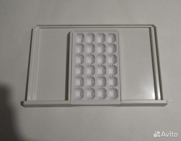 Полка для льда холодильника Beko CS325000