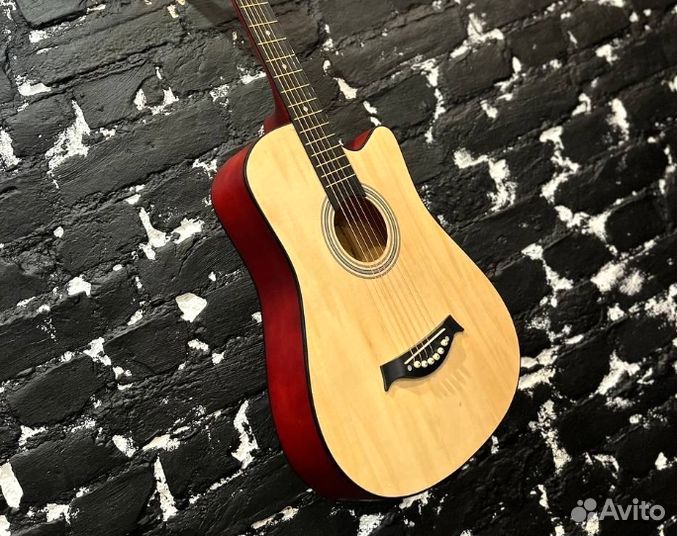 Акустическая гитара
