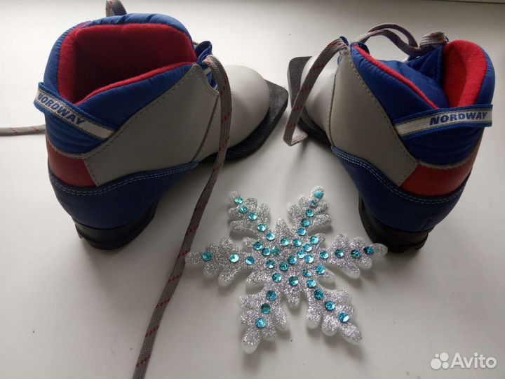 Лыжные ботинки