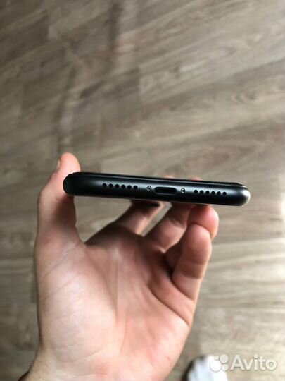 Мобильные телефоны на запчасти