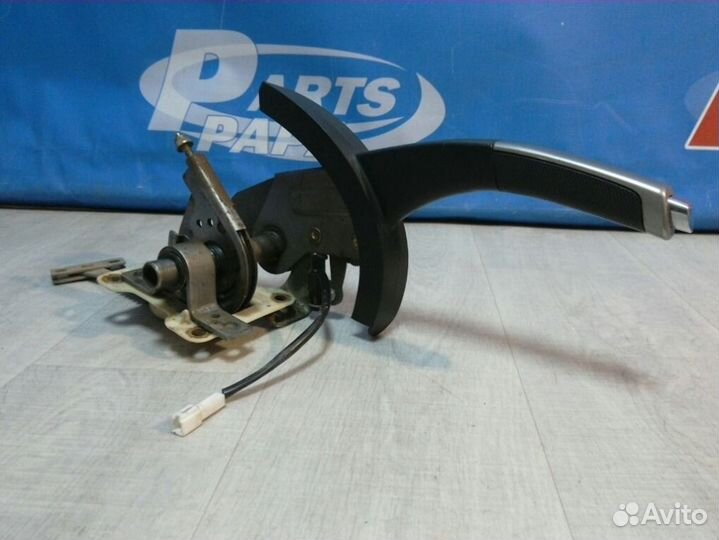Рычаг стояночного тормоза Chevrolet Epica V250 2.0