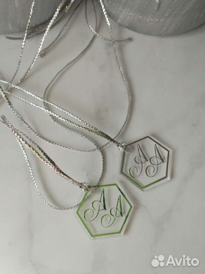 Наклейки на аксессуары