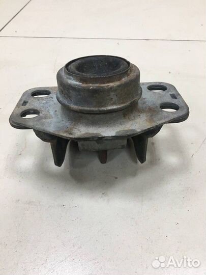 Опора двигателя Renault Clio