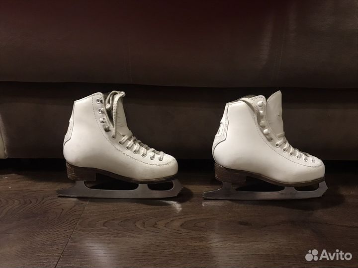 Коньки фигурные wifa