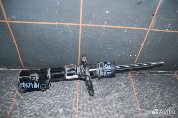 Амортизатор передний правый - Hyundai Solaris 2