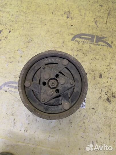 Компрессор кондиционера Renault Duster оригинал