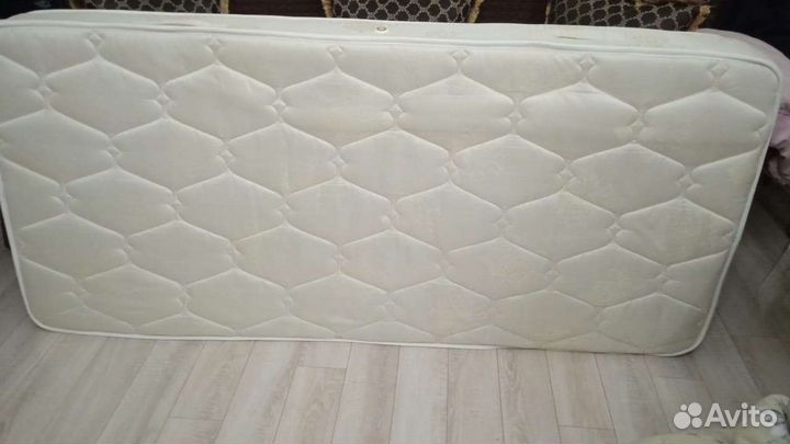 Спальный гарнитур бу