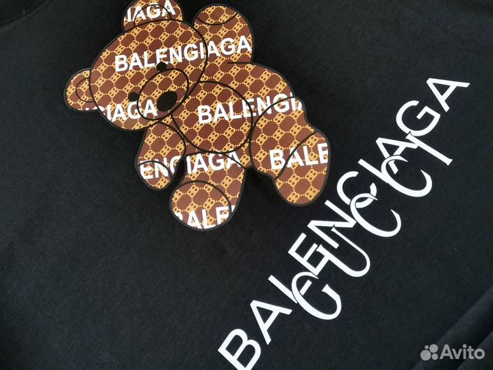 Футболка Balenciaga