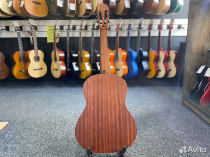 Гитара классическая