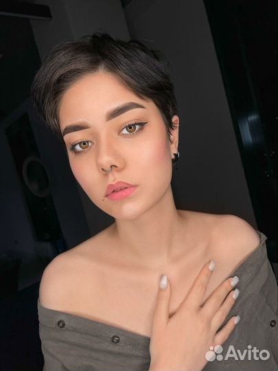 Модель на перманент татуаж