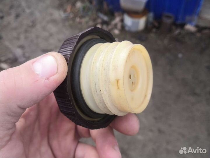 Крышка бензобака