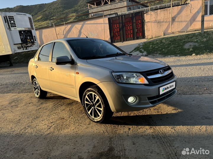 LADA Granta 1.6 AT, 2013, 271 412 км