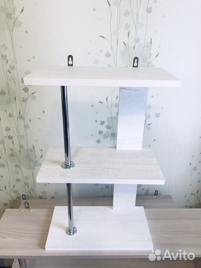 Настенная полочка