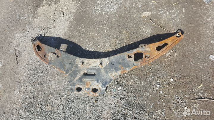 Infiniti Fx35 Fx37 Fx50 Fx30 Qx70 Балка поперечная