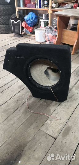Короб сабвуфера нива
