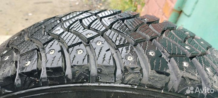 Dunlop SP Winter Ice 03 195/60 R15 92T