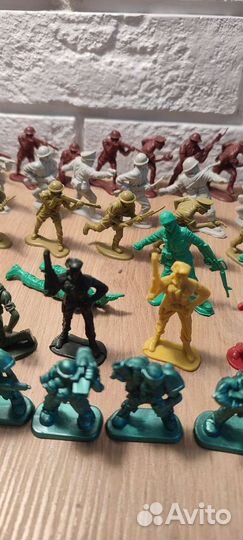 Набор солдатиков 59шт
